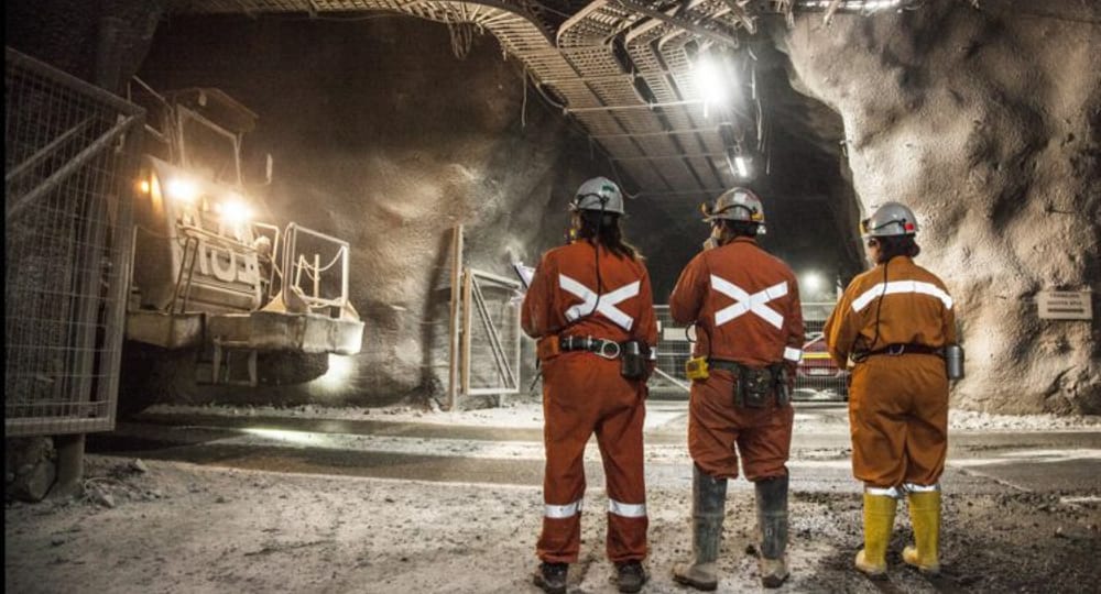 Faena minera en Chile con equipos de alta potencia
